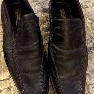 Stacy Adams Square Toed Leather Shoes